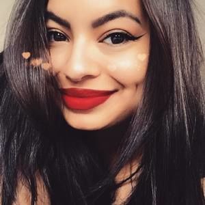 Meet your Posher, Francesca